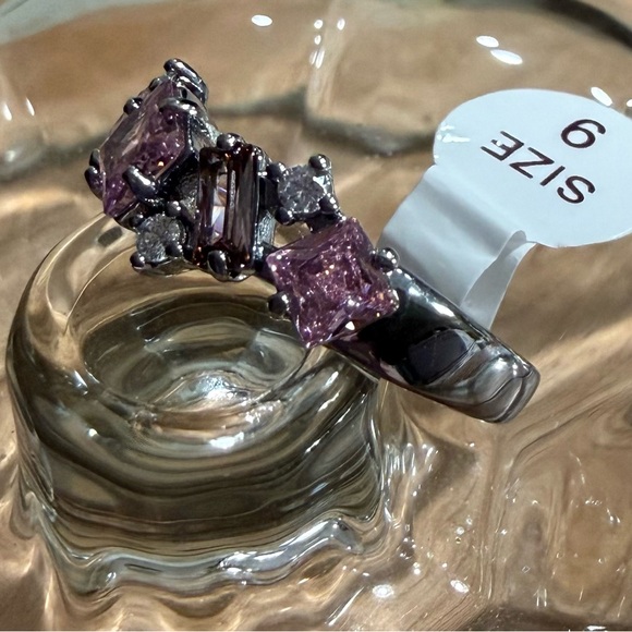 Bomb Party Ring RG16796 Shimmering Jewels Rose Quartz NWT size 9 - Picture 4 of 5